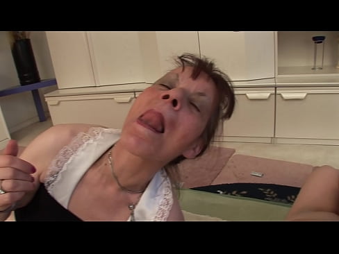 ❤️ Twa beppes en ien pake hawwe in trijetal ❤ Fucking video op fy.passionateembracespotlight.ru ☑